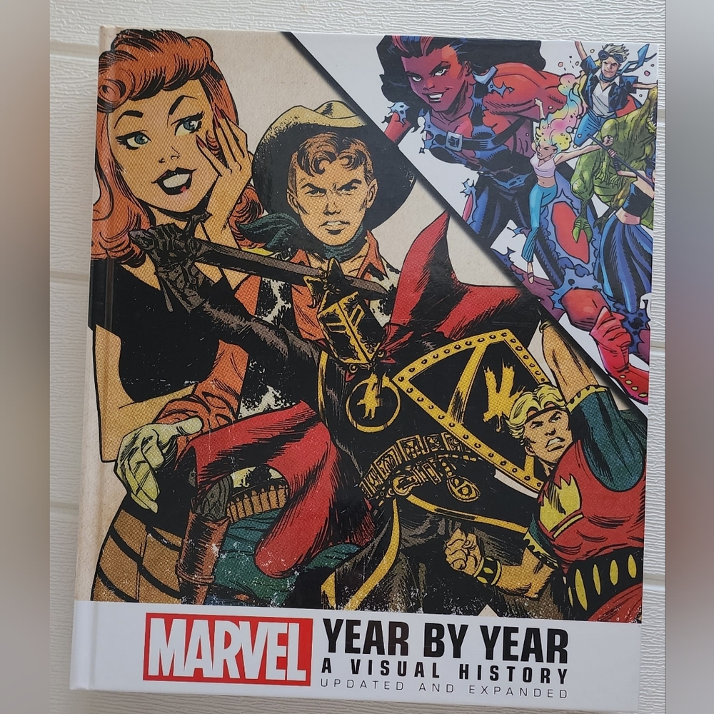 MARVEL Year By Year Hard Cover - Picture 3 of 12